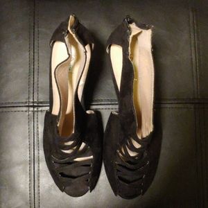 Faux-suede pumps